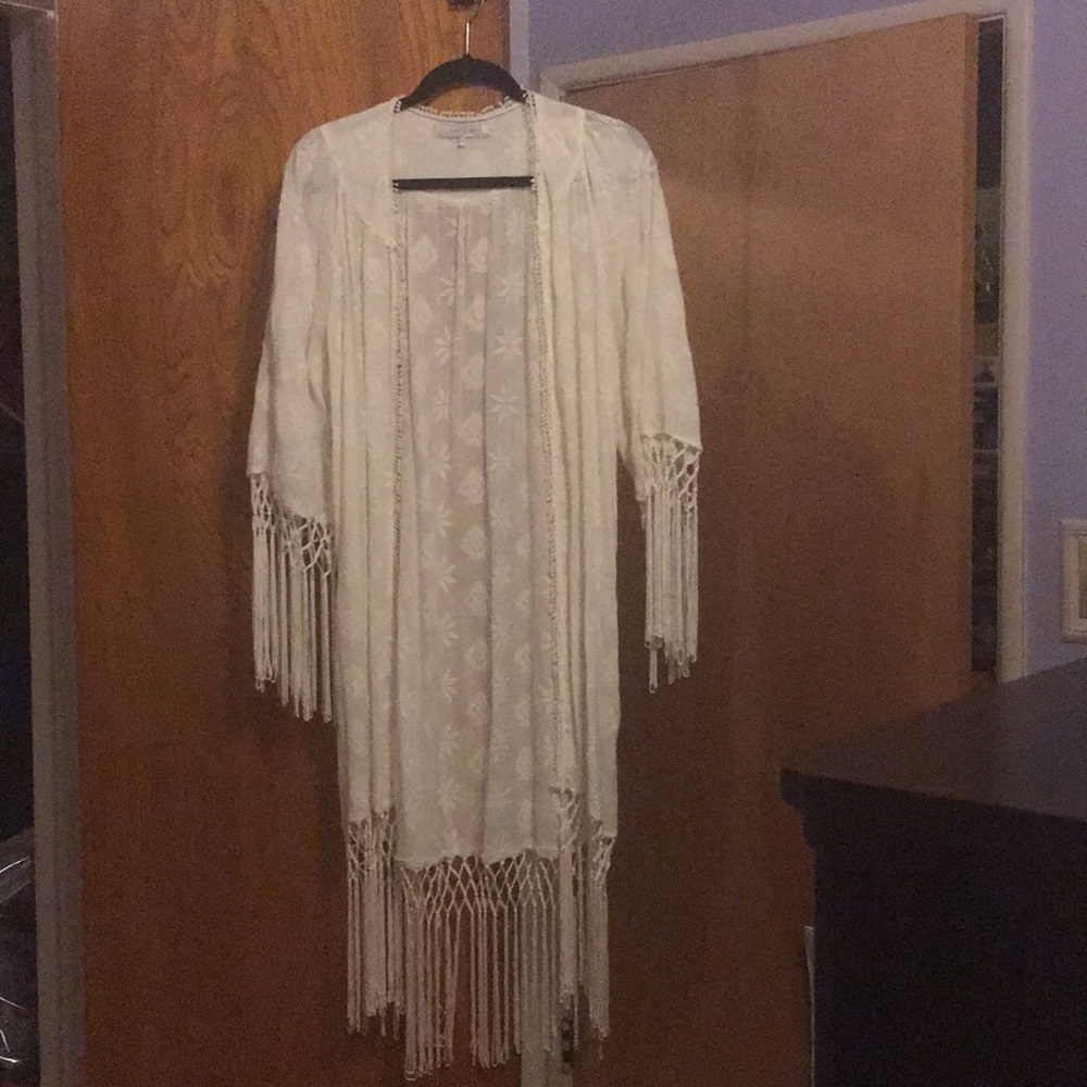 Zara Light Throw